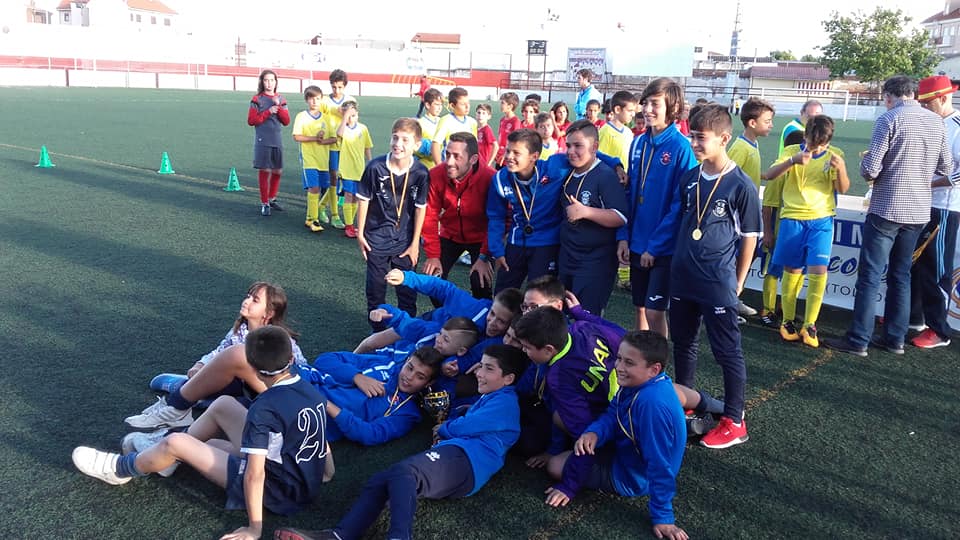 34877106_979700955528982_7043739046815727616_n